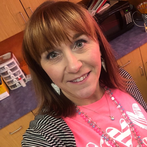 Meet your Posher, Heather - Picture 3 of 3